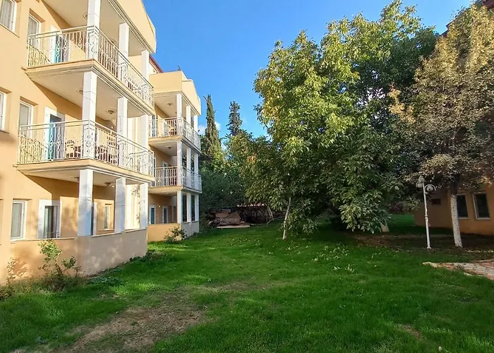 Mediterranean Апарт-отель *